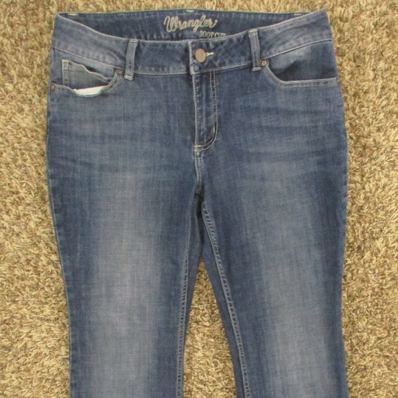 Wrangler Jeans Women's 11 Dark Wash Essential Mid Rise Bootcut Stretch Denim‎ - Picture 3 of 6